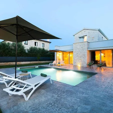 Maslina Villa *