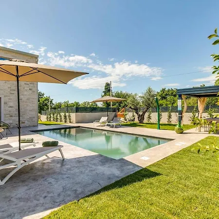 Maslina Villa *